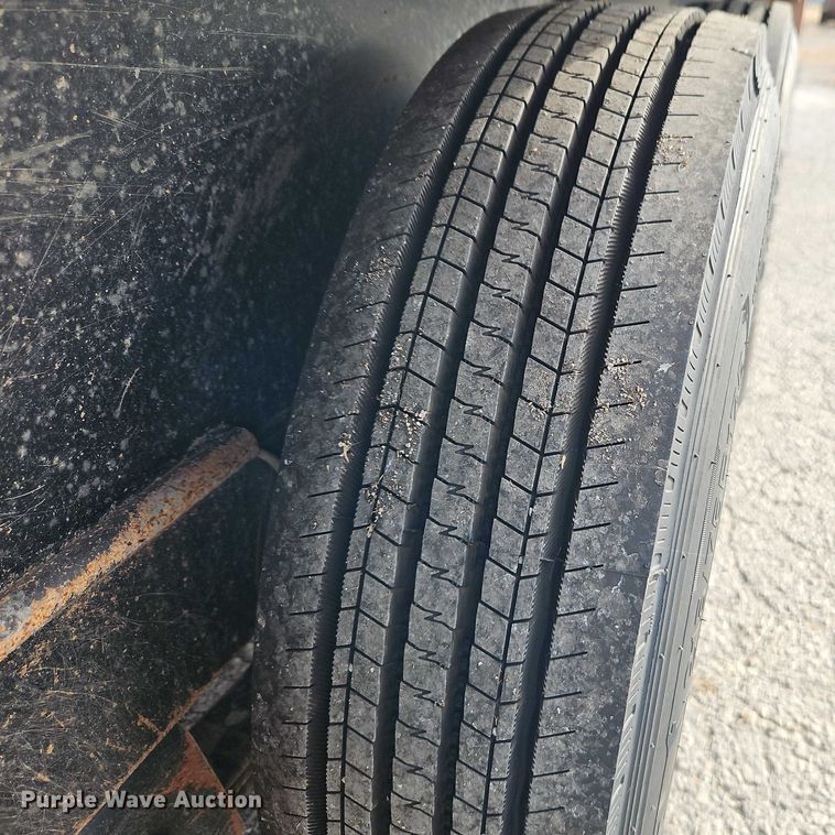 image for item FN5567 2016 Gooseneck Trailer Mfg. Co, Inc. 16-40'x7' A8A1 livestock trailer