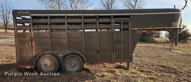 image for item FN5569 2010 Delta Manufacturing Inc. Delta Manufacturing, Inc. livestock trailer