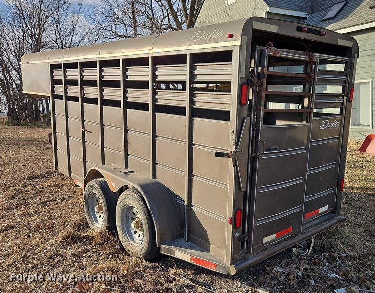 image for item FN5569 2010 Delta Manufacturing Inc. Delta Manufacturing, Inc. livestock trailer