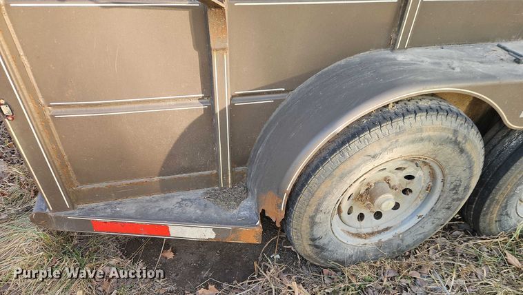 image for item FN5569 2010 Delta Manufacturing Inc. Delta Manufacturing, Inc. livestock trailer