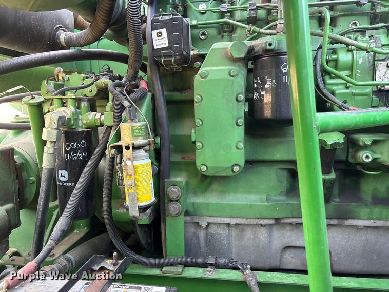 image for item FO3575 1992 John Deere 9500 combine