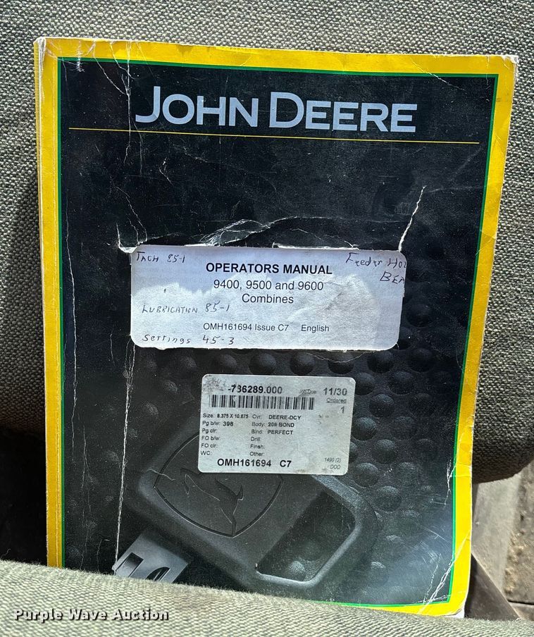 image for item FO3575 1992 John Deere 9500 combine