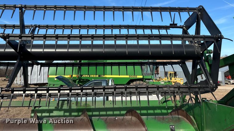 image for item FO3577 John Deere 922 rigid head