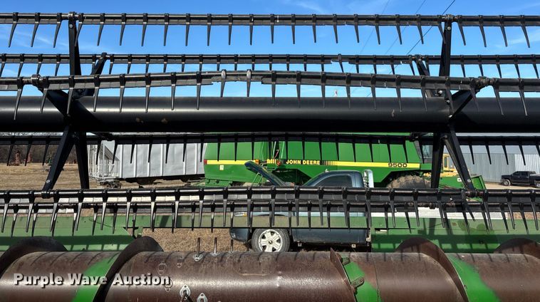 image for item FO3577 John Deere 922 rigid head