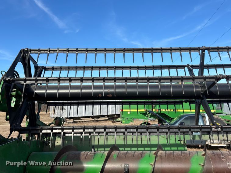 image for item FO3577 John Deere 922 rigid head