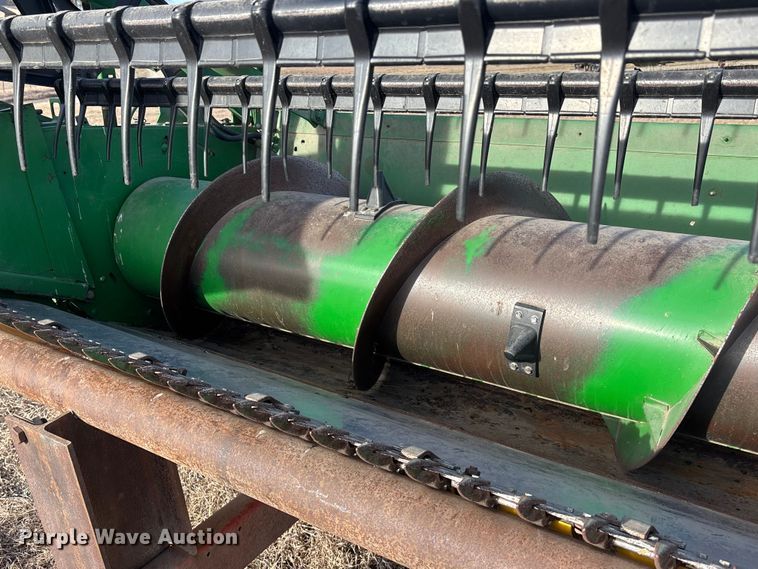 image for item FO3577 John Deere 922 rigid head