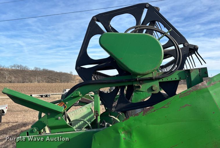 image for item FO3577 John Deere 922 rigid head