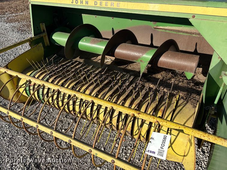image for item FO3580 John Deere 346 small square baler