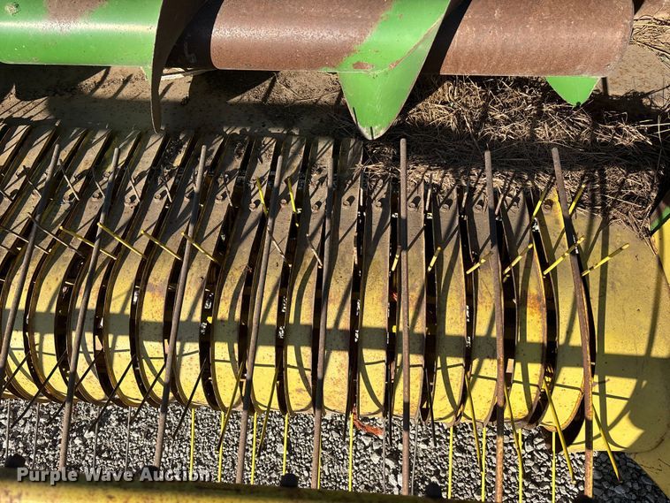 image for item FO3580 John Deere 346 small square baler