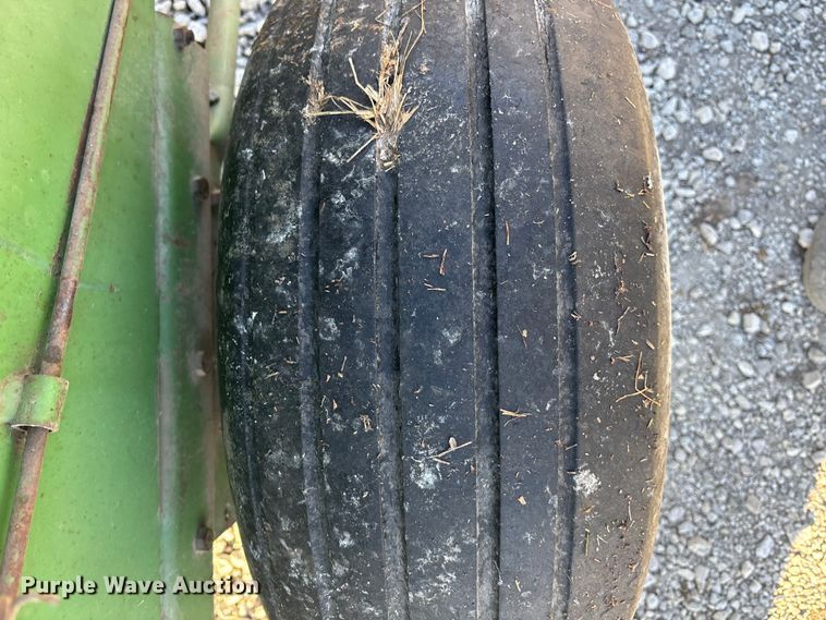 image for item FO3580 John Deere 346 small square baler