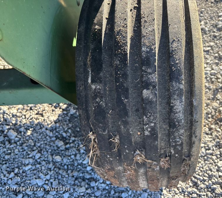 image for item FO3580 John Deere 346 small square baler