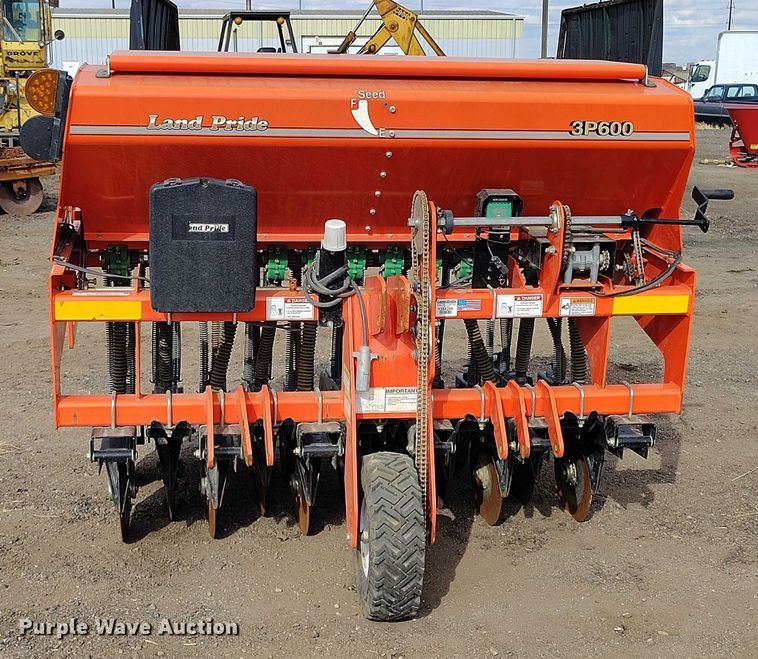 image for item IH9437 Land Pride 3P600 grain drill