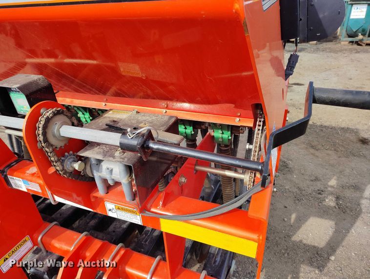 image for item IH9437 Land Pride 3P600 grain drill