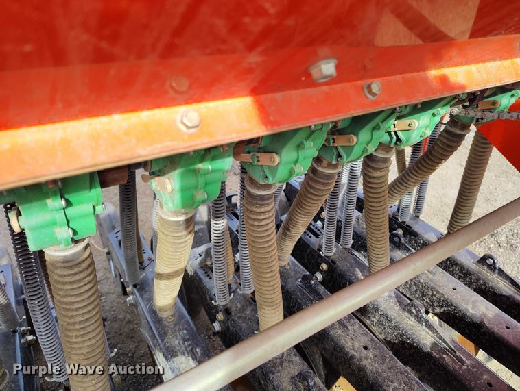 image for item IH9437 Land Pride 3P600 grain drill