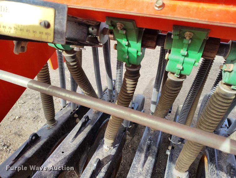 image for item IH9437 Land Pride 3P600 grain drill