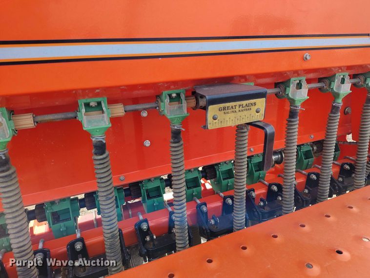 image for item IH9437 Land Pride 3P600 grain drill