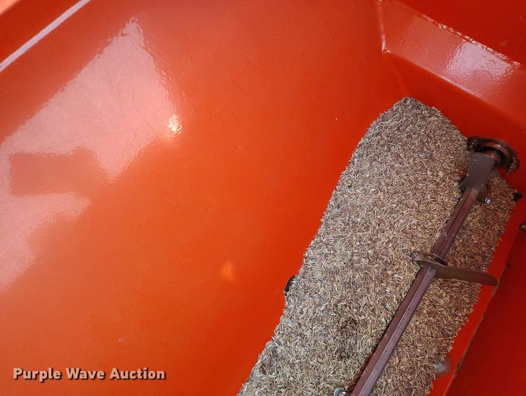 image for item IH9437 Land Pride 3P600 grain drill