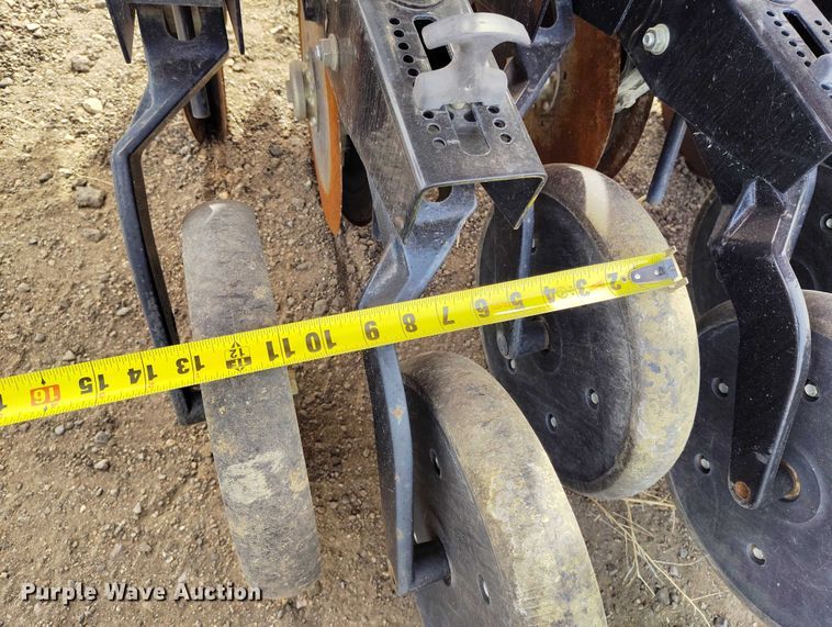 image for item IH9437 Land Pride 3P600 grain drill