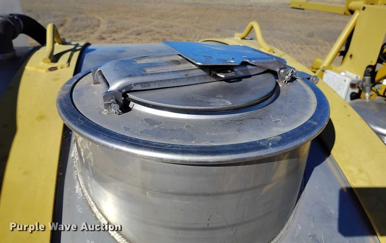 image for item IH9446 AG-Chem RoGator 1264 