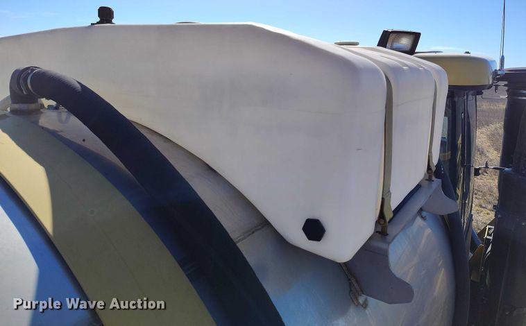 image for item IH9446 AG-Chem RoGator 1264 