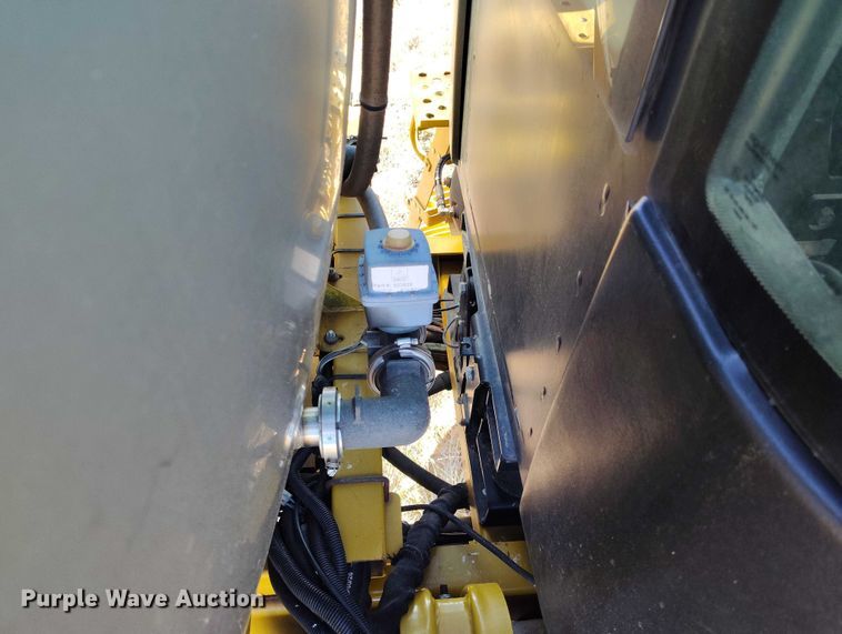 image for item IH9446 AG-Chem RoGator 1264 