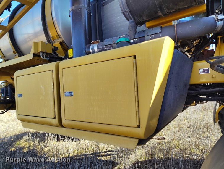 image for item IH9446 AG-Chem RoGator 1264 