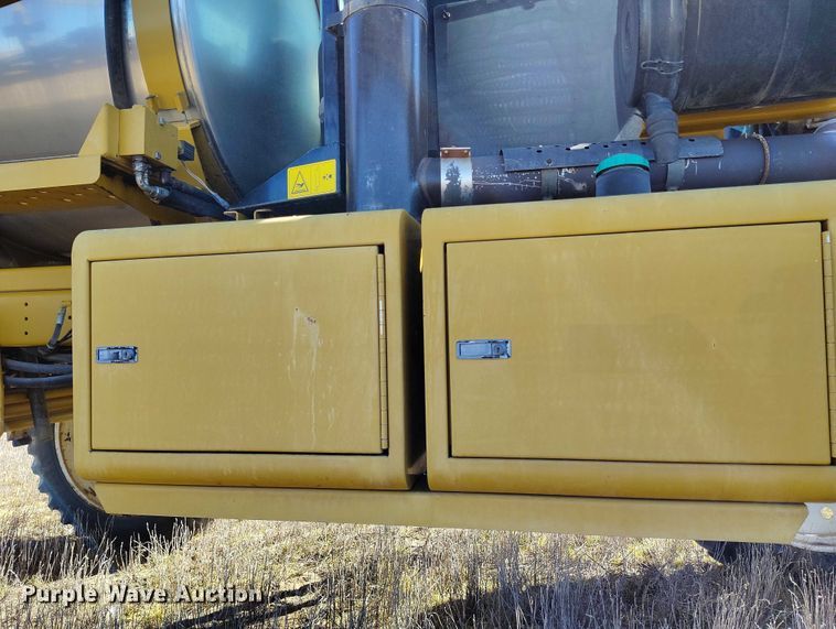 image for item IH9446 AG-Chem RoGator 1264 