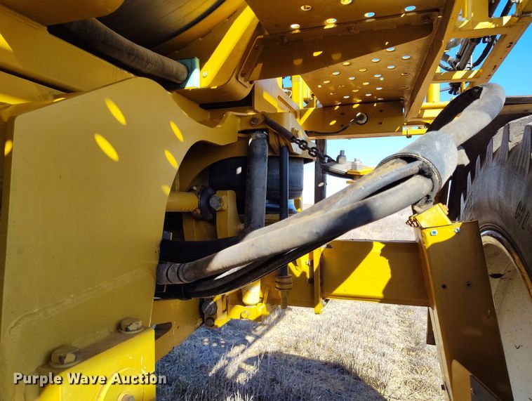 image for item IH9446 AG-Chem RoGator 1264 