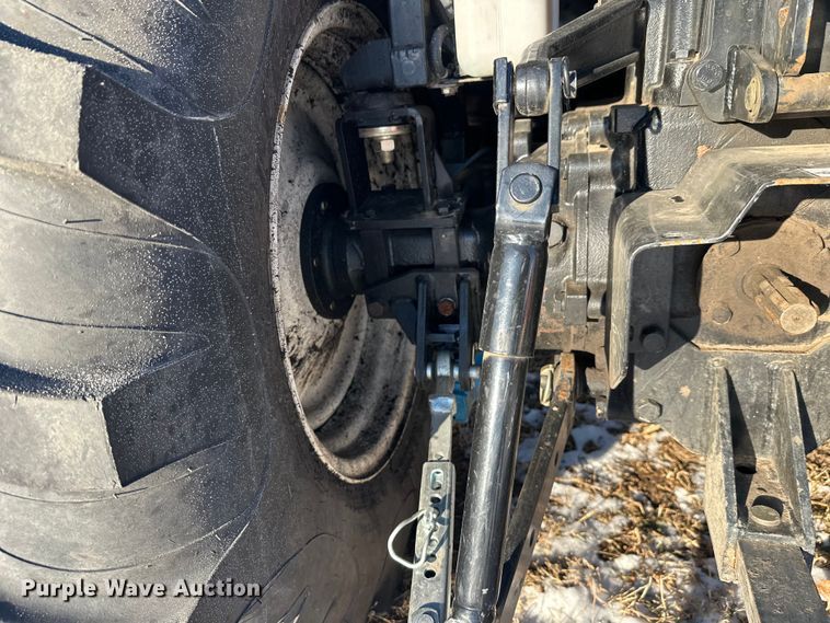 image for item YA2024 LS Mtron XR4140H MFWD tractor