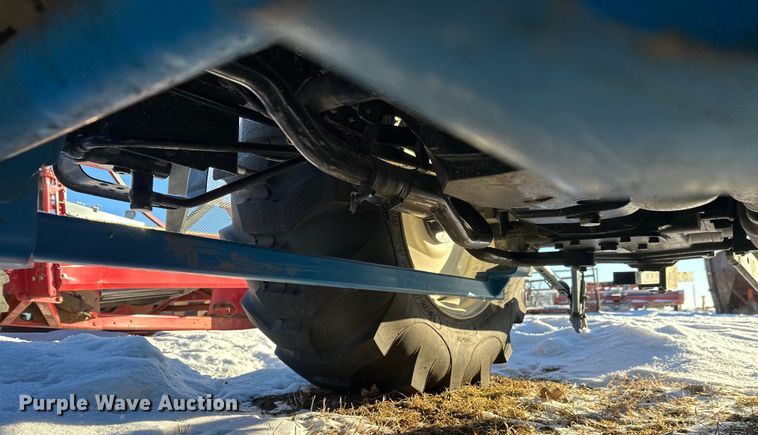 image for item YA2024 LS Mtron XR4140H MFWD tractor