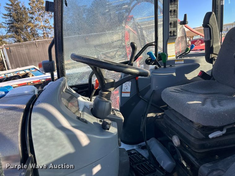 image for item YA2024 LS Mtron XR4140H MFWD tractor