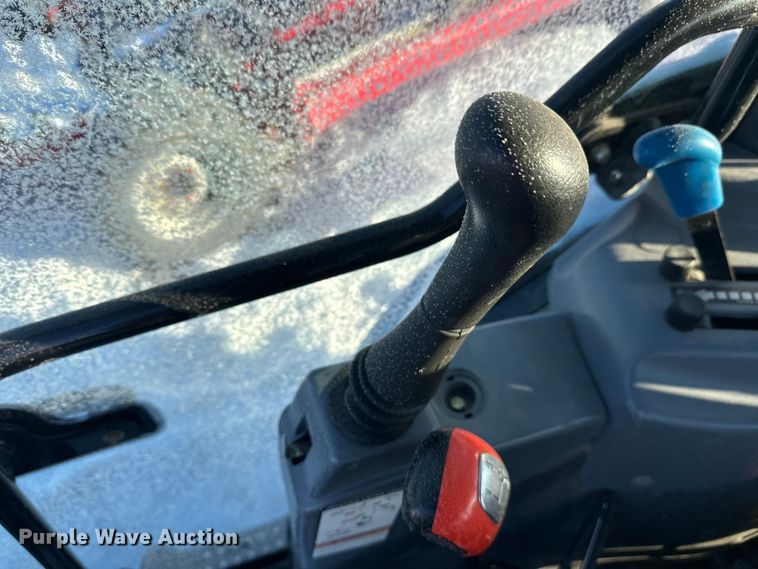 image for item YA2024 LS Mtron XR4140H MFWD tractor