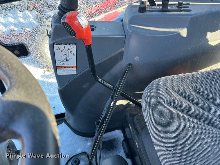 image for item YA2024 LS Mtron XR4140H MFWD tractor