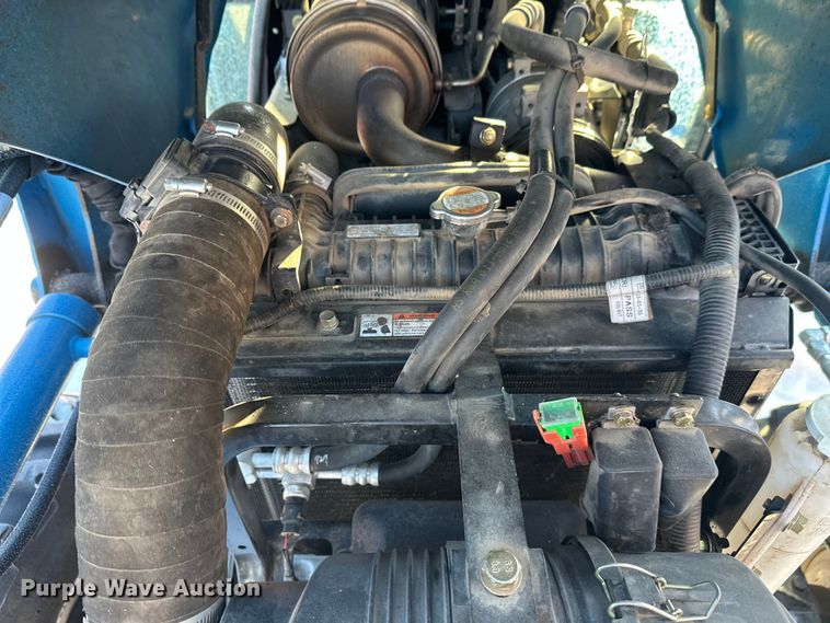 image for item YA2024 LS Mtron XR4140H MFWD tractor