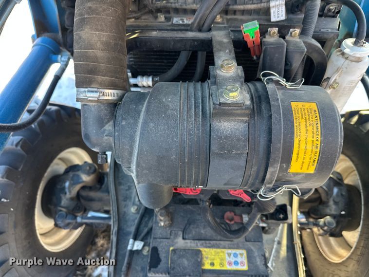 image for item YA2024 LS Mtron XR4140H MFWD tractor