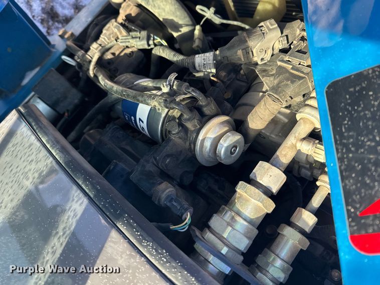 image for item YA2024 LS Mtron XR4140H MFWD tractor