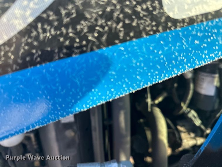 image for item YA2024 LS Mtron XR4140H MFWD tractor