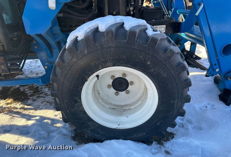 image for item YA2024 LS Mtron XR4140H MFWD tractor