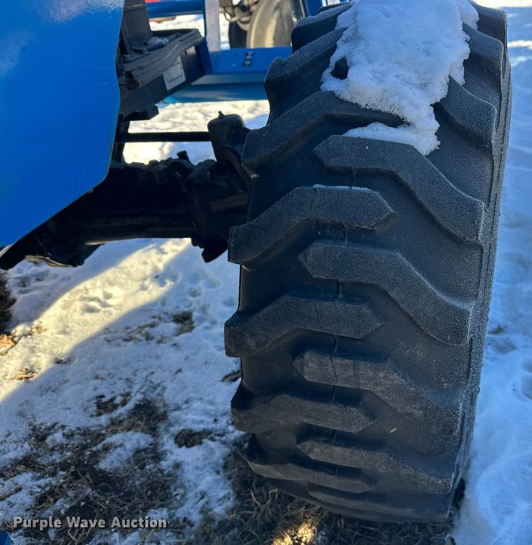 image for item YA2024 LS Mtron XR4140H MFWD tractor