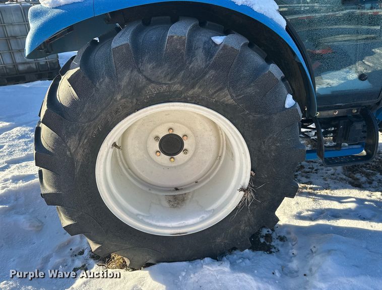 image for item YA2024 LS Mtron XR4140H MFWD tractor