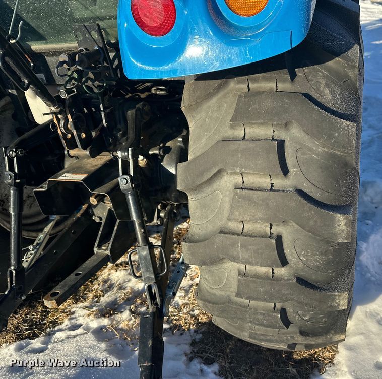 image for item YA2024 LS Mtron XR4140H MFWD tractor