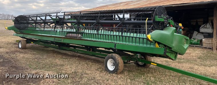 image for item YA2152 2021 John Deere RD40F Hydraflex flex draper head