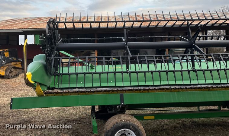 image for item YA2152 2021 John Deere RD40F Hydraflex flex draper head