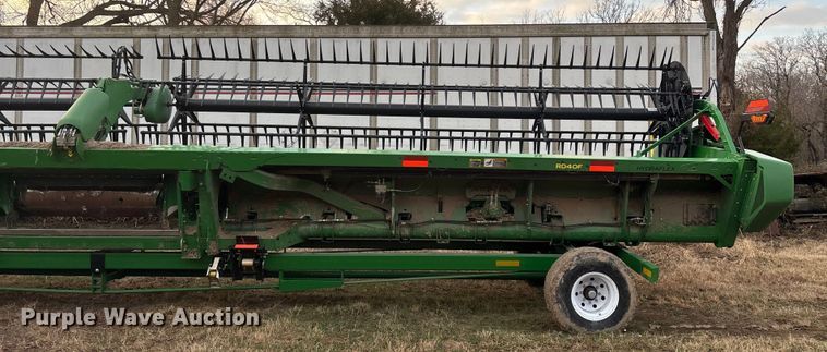 image for item YA2152 2021 John Deere RD40F Hydraflex flex draper head