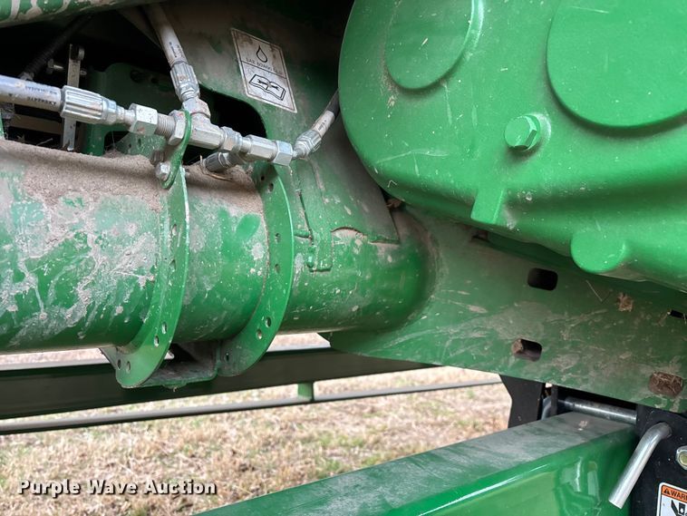 image for item YA2152 2021 John Deere RD40F Hydraflex flex draper head