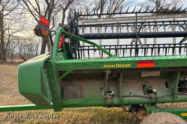 image for item YA2152 2021 John Deere RD40F Hydraflex flex draper head