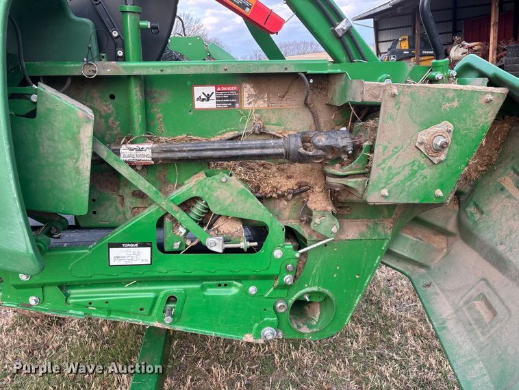 image for item YA2152 2021 John Deere RD40F Hydraflex flex draper head