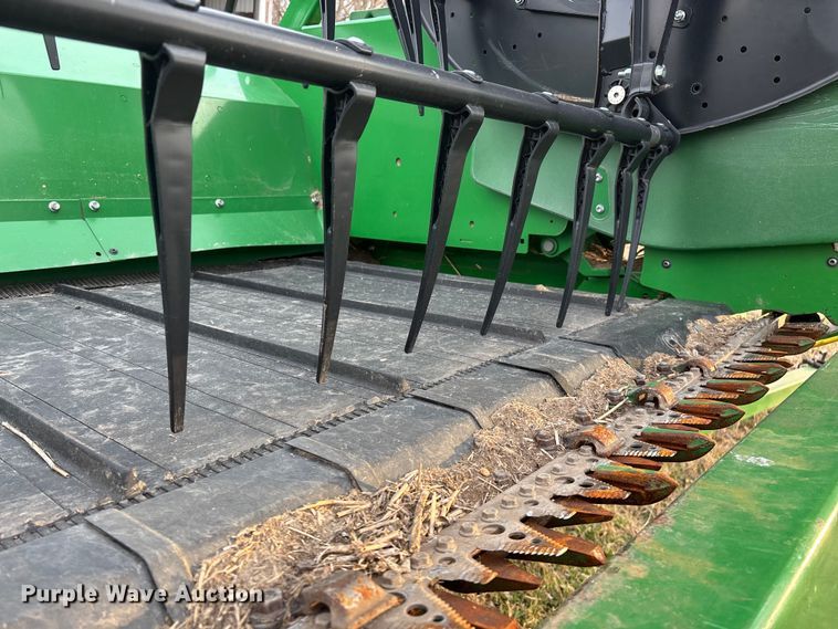 image for item YA2152 2021 John Deere RD40F Hydraflex flex draper head