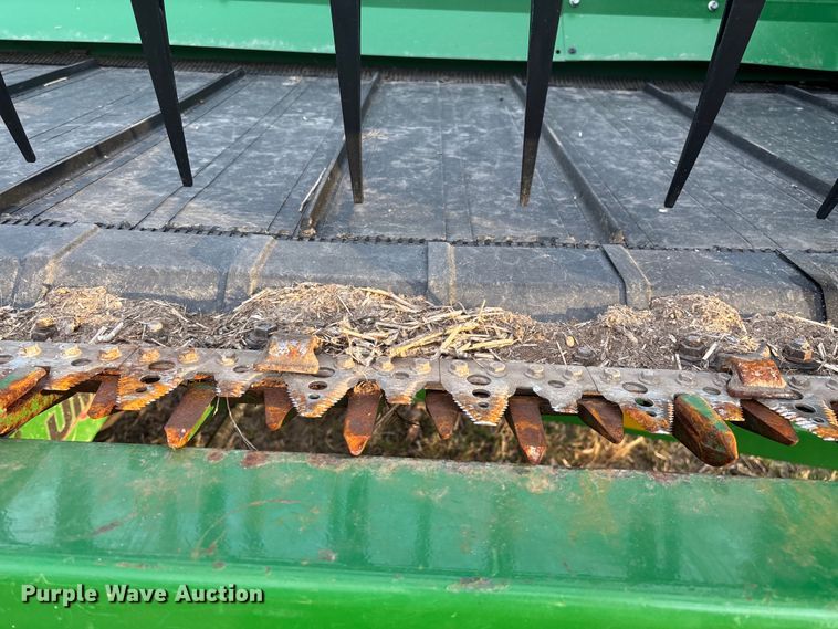 image for item YA2152 2021 John Deere RD40F Hydraflex flex draper head