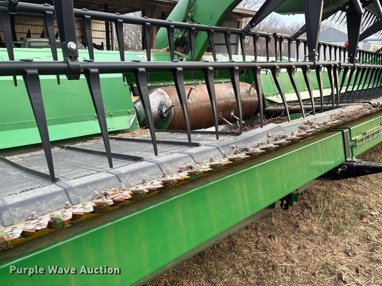 image for item YA2152 2021 John Deere RD40F Hydraflex flex draper head